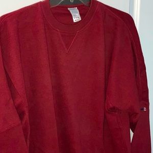 NWOT! Reebok Men’s crew neck sweatshirt. Size Medium. String pull bottom